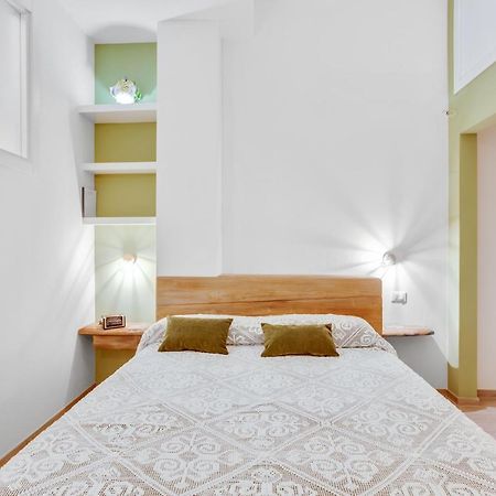Madame Bari' Suite Apt In The Heart Of Bari Buitenkant foto