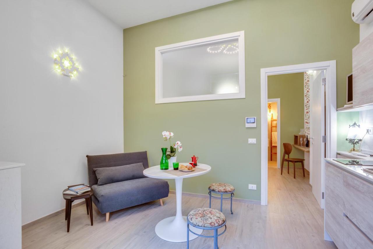 Madame Bari' Suite Apt In The Heart Of Bari Buitenkant foto