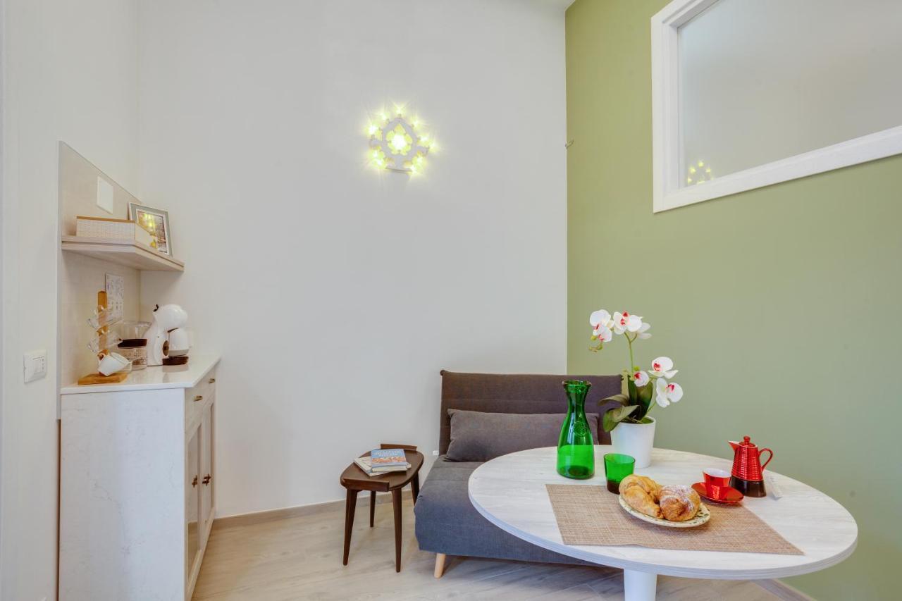 Madame Bari' Suite Apt In The Heart Of Bari Buitenkant foto