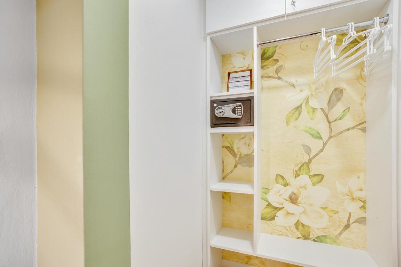 Madame Bari' Suite Apt In The Heart Of Bari Buitenkant foto