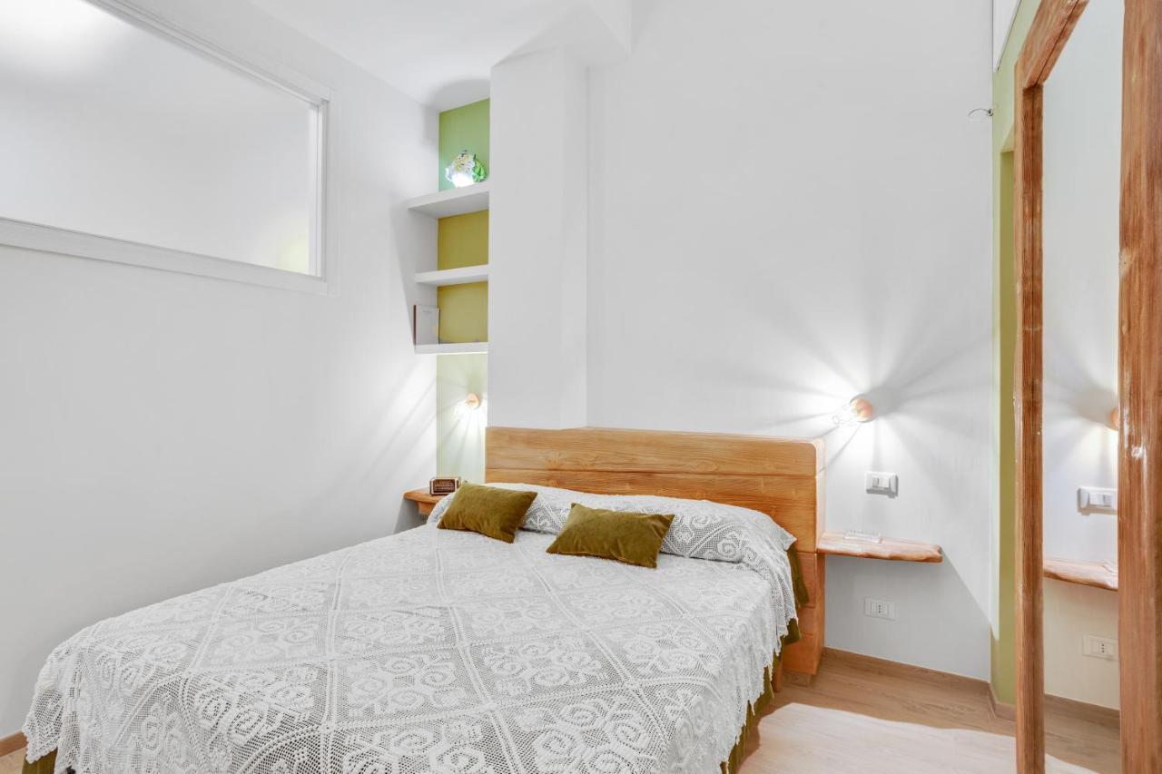 Madame Bari' Suite Apt In The Heart Of Bari Buitenkant foto